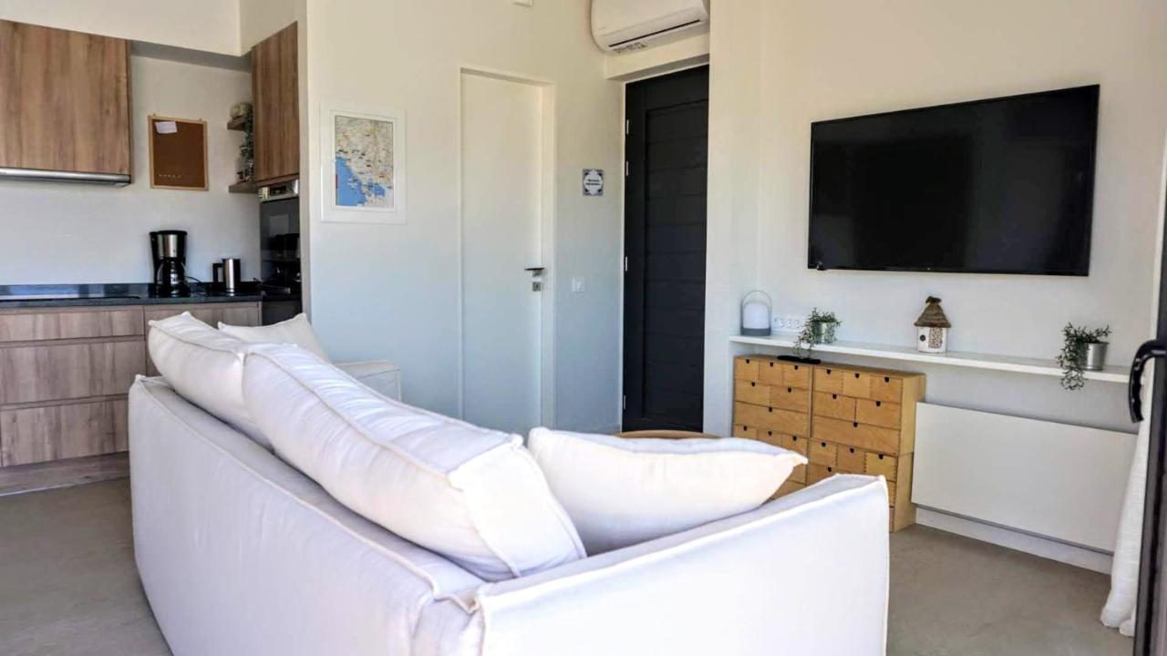 Villa Karma Paleros Екстериор снимка
